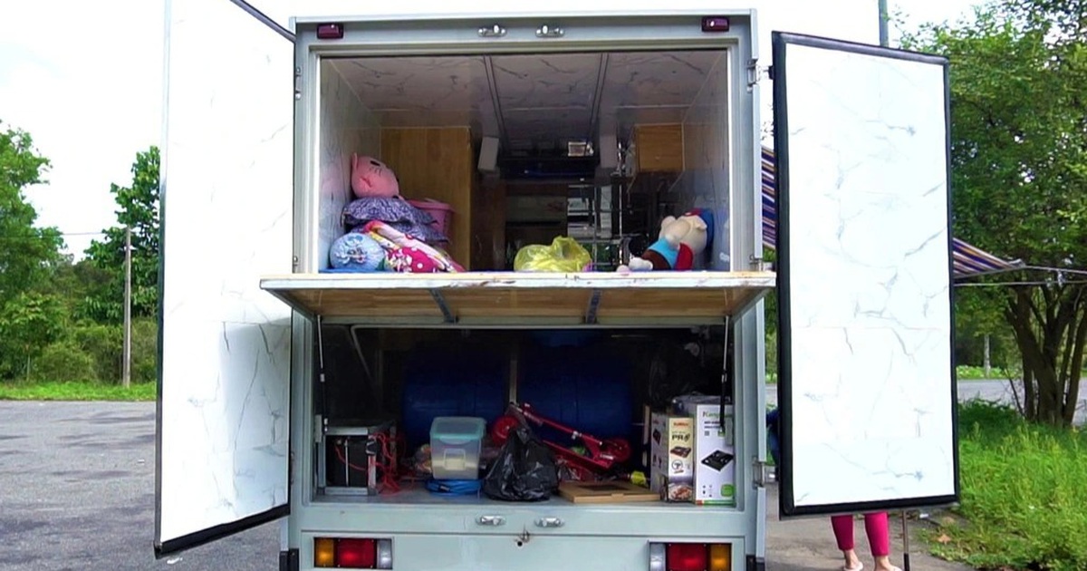 Ngôi nhà trên xe tải đầy đủ tiện nghi gồm máy giặt, máy lạnh, phòng vệ sinh. (Nguồn ảnh: vietgiaitri.com)